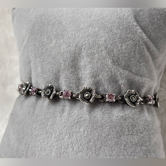 Vintage Jewelry - Vintage Rose bracelet